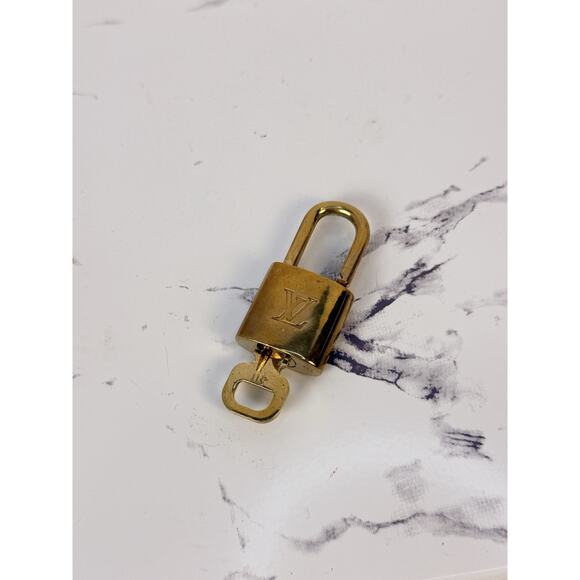 Pre-owned Louis Vuitton PadLock Lock & Key Brass Gold Number 311 - Picture 3 of 11